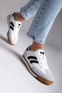 Sneakers σε συνδυασμούς χρωμάτων ERYNN - Λευκό/Μαύρο - thefashionproject.gr - ERYNN - 23797058002