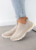 Sneakers slip on Xti 142454 - Μπεζ - thefashionproject.gr - Xti Footwear