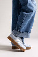 Sneakers suede με ρίγες Xti 143644