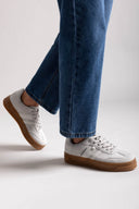 Sneakers suede με ρίγες Xti 143644 - Πάγου - thefashionproject.gr - Xti Footwear