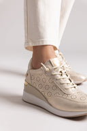 Sneakers wedges με διάτρητο σχέδιο Xti 143776