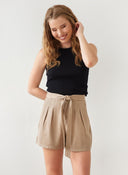 Σορτσάκι ψηλόμεσο με πιέτες Vero Moda 10209543 - Τάουπε - thefashionproject.gr - VERO MODA
