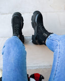 Suede ορειβατικά μποτάκια με chunky σόλα - Μαύρο - thefashionproject.gr - The Fashion Project