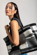 Τσάντα shopper με ύφασμα και print - Μαύρο - thefashionproject.gr - ALEX - MAX